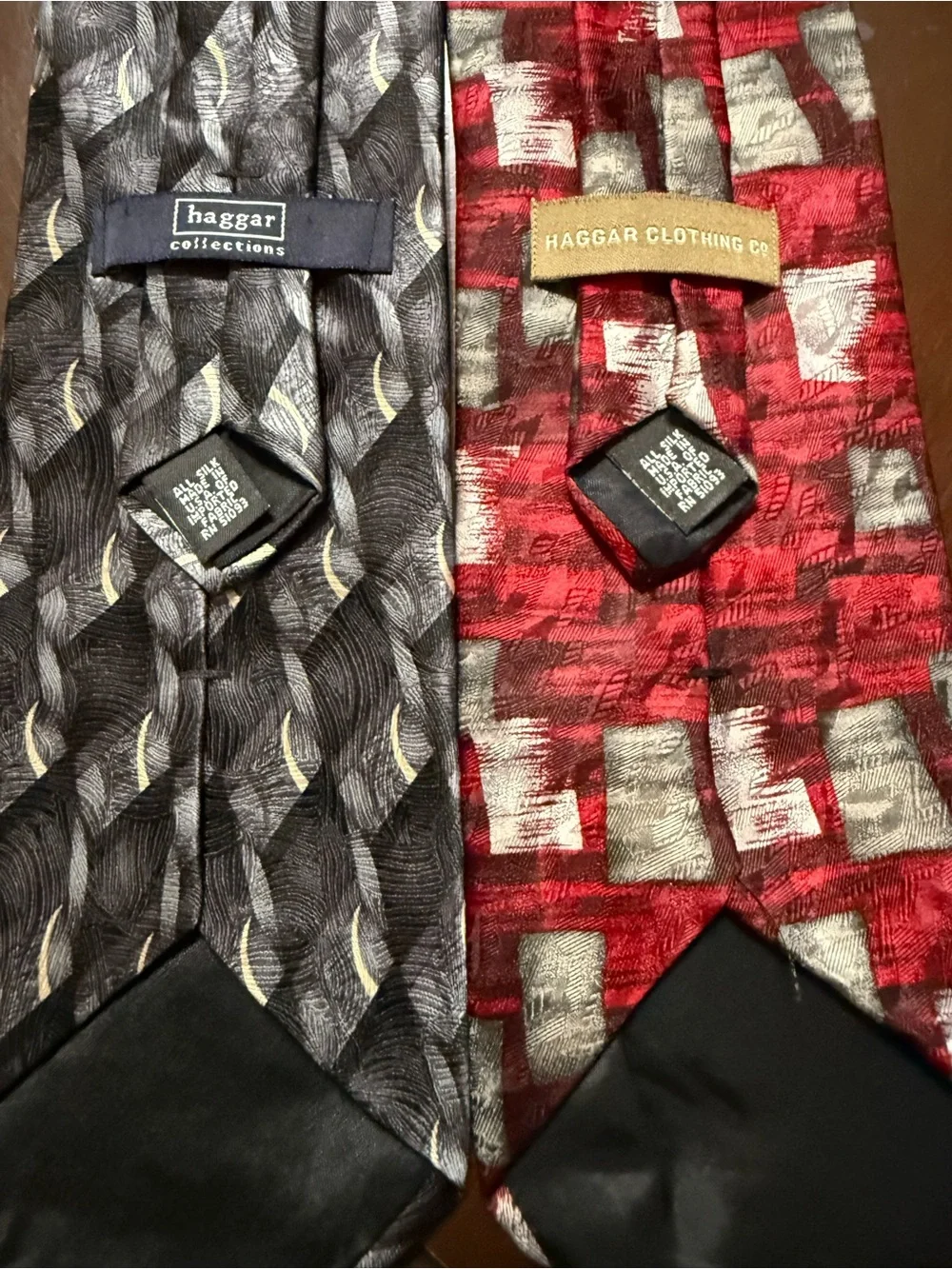 Haggar Red and Gray Patterned Silk Tie